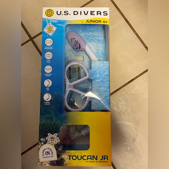 U.S. Divers Jr Snorkeling Combo Ages 6+ (White & Purple) Mask & Snorkel Included - Picture 1 of 4